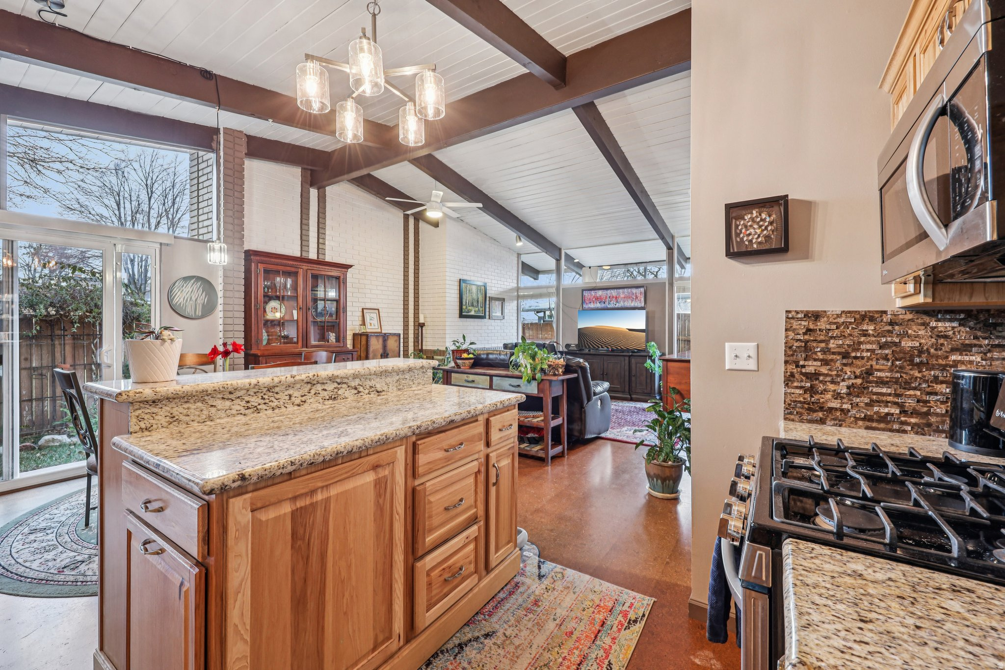 PIONEER ST - Residential