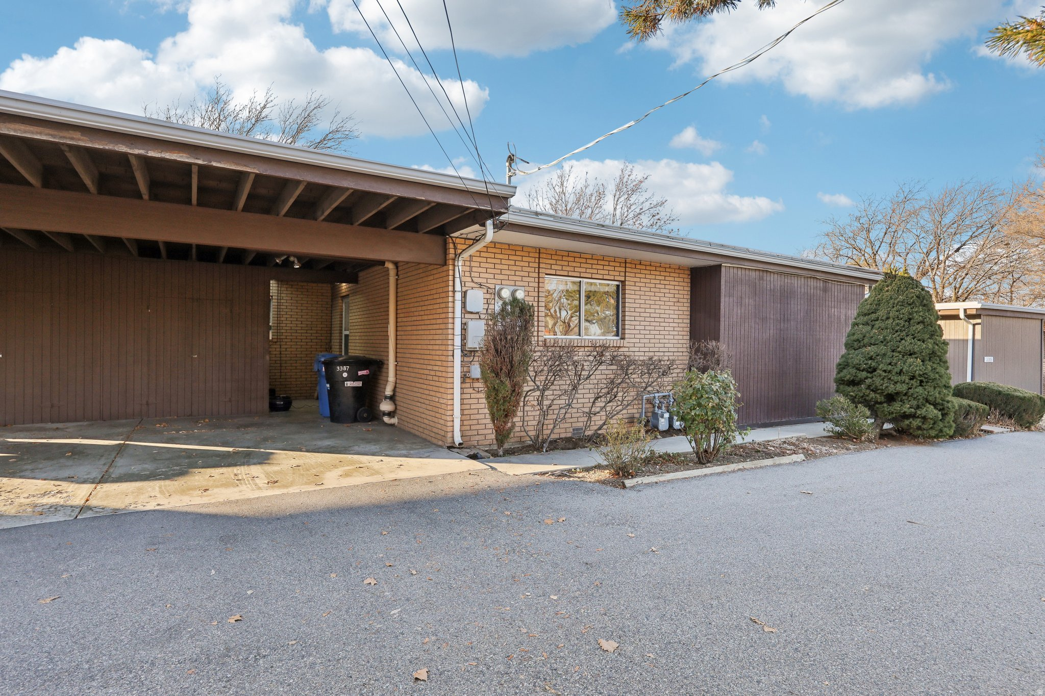 PIONEER ST - Residential