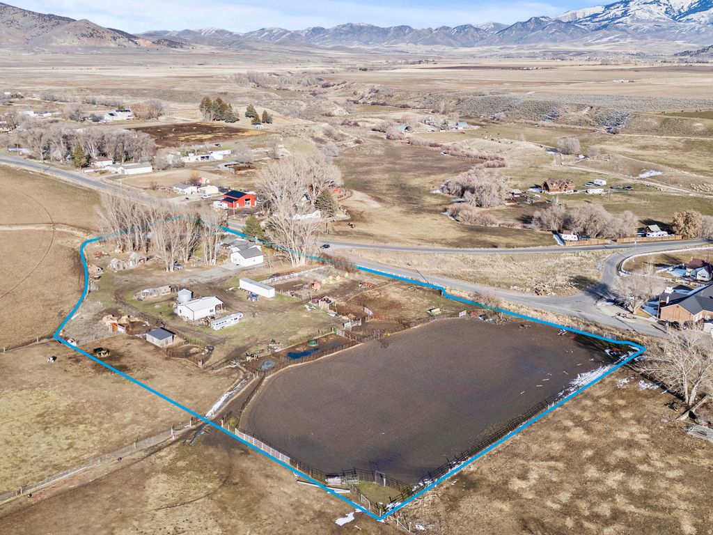 Photo of 1730 N 2400 W, Malad City, ID 83252 (MLS # 2132645)