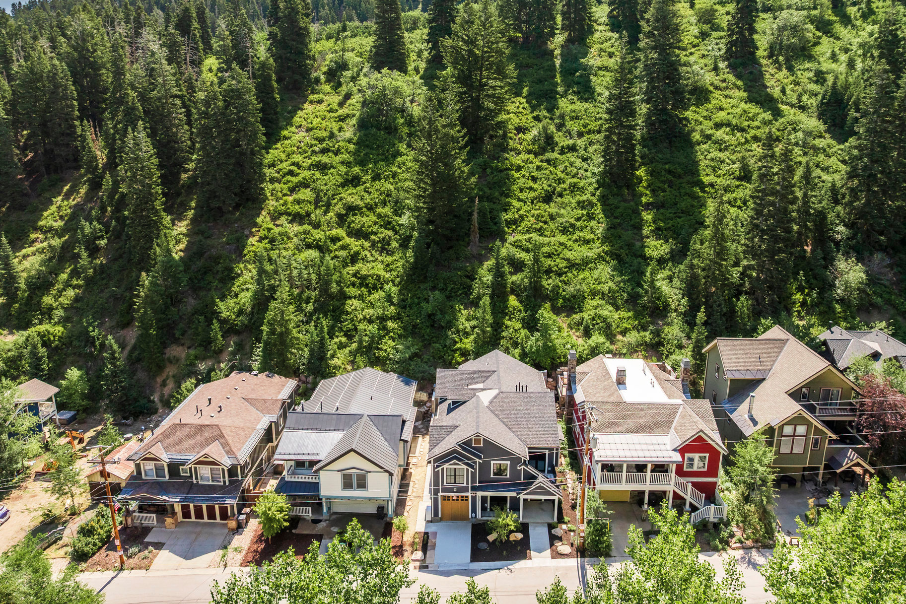 DALY WEST - Residential