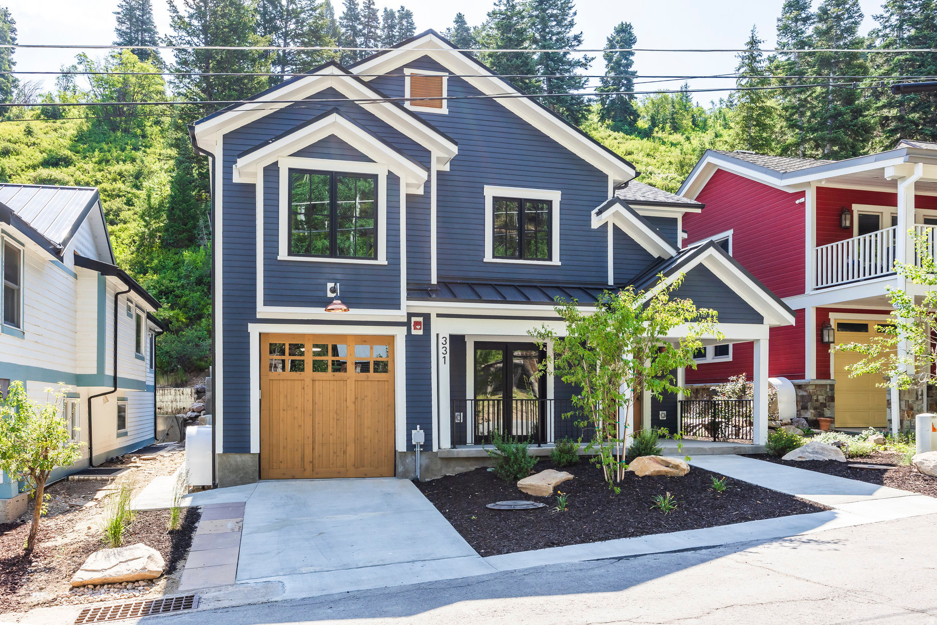 DALY WEST - Residential