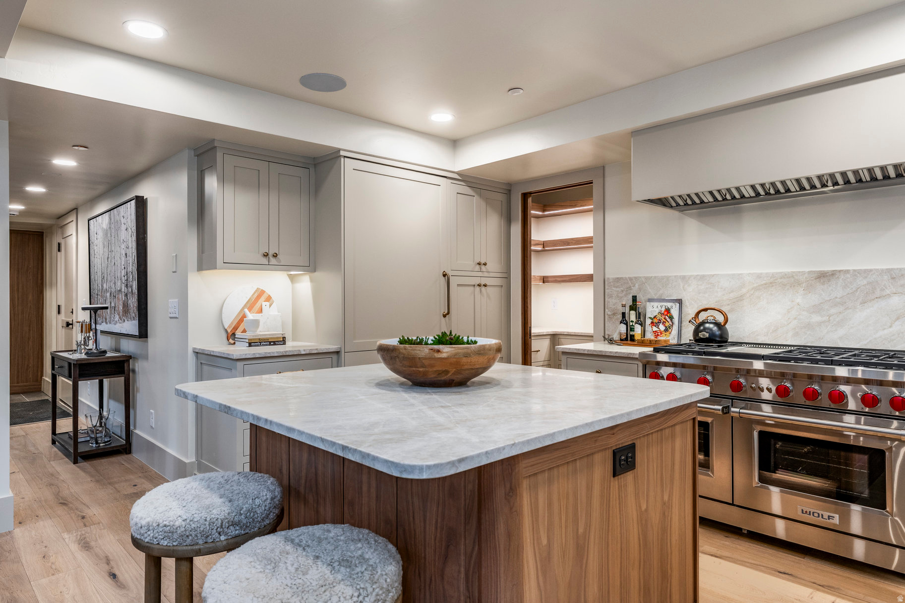 DALY WEST - Residential