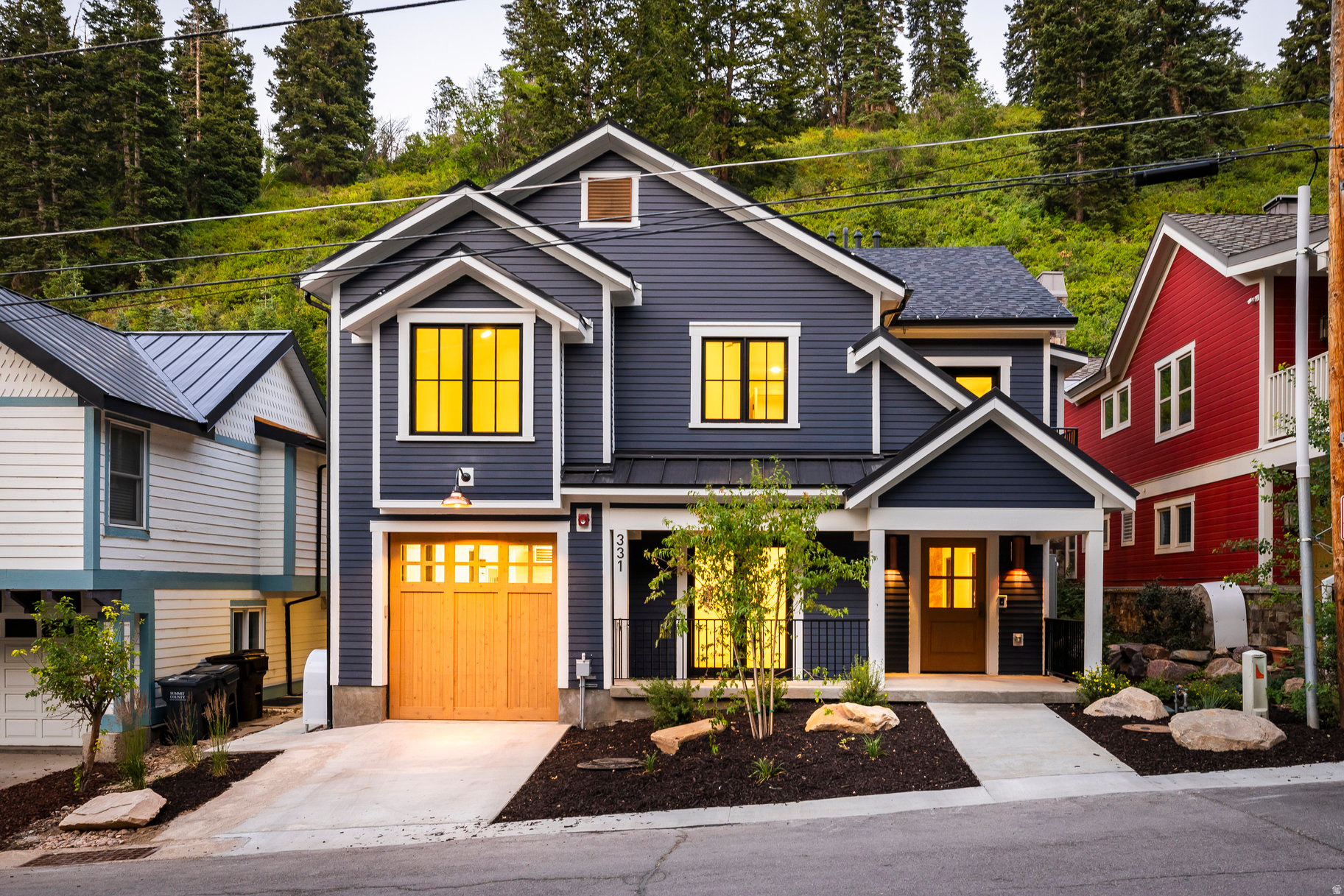 DALY WEST - Residential