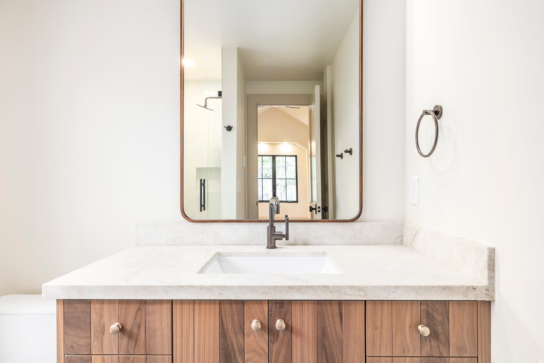 DALY WEST - Residential