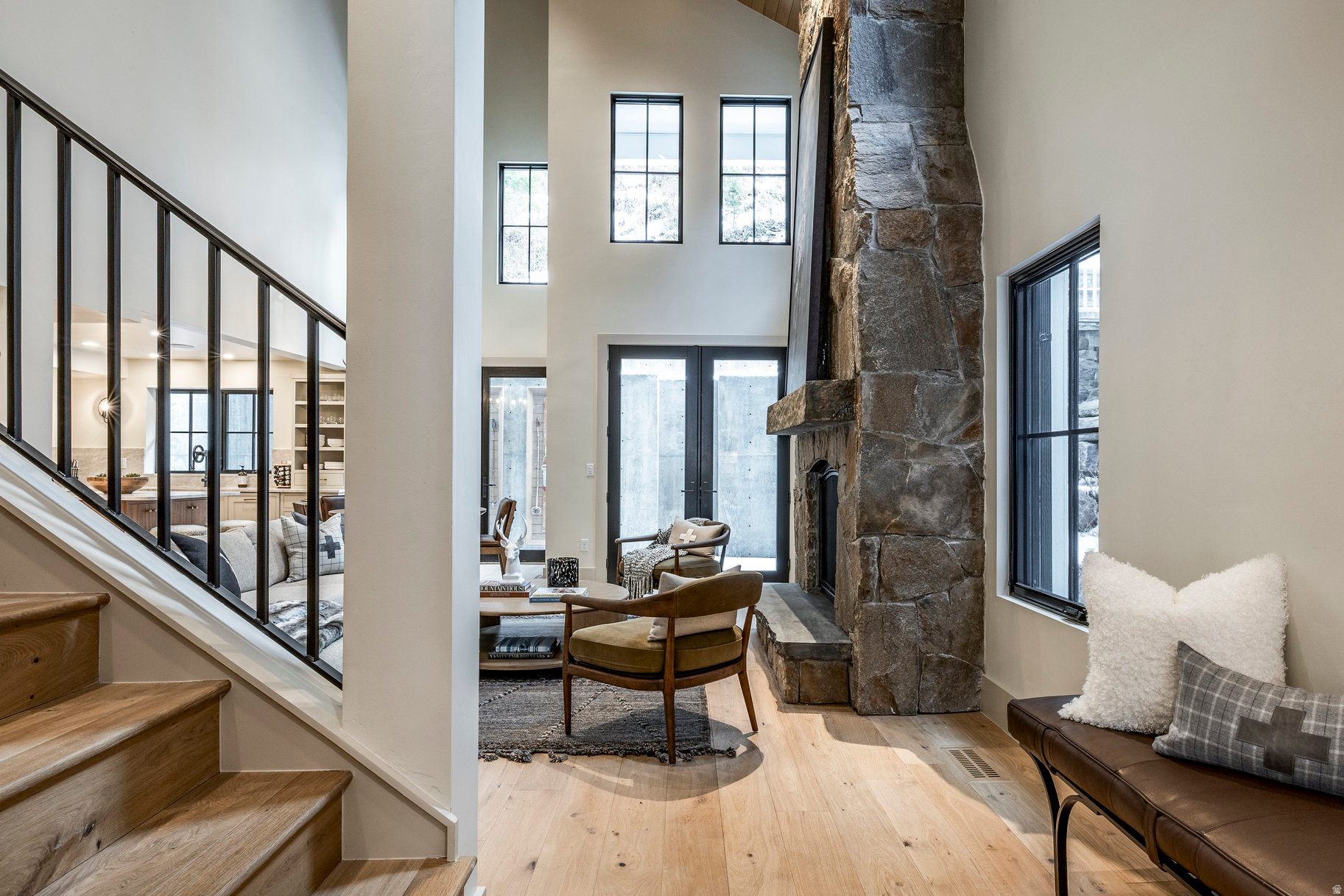 DALY WEST - Residential