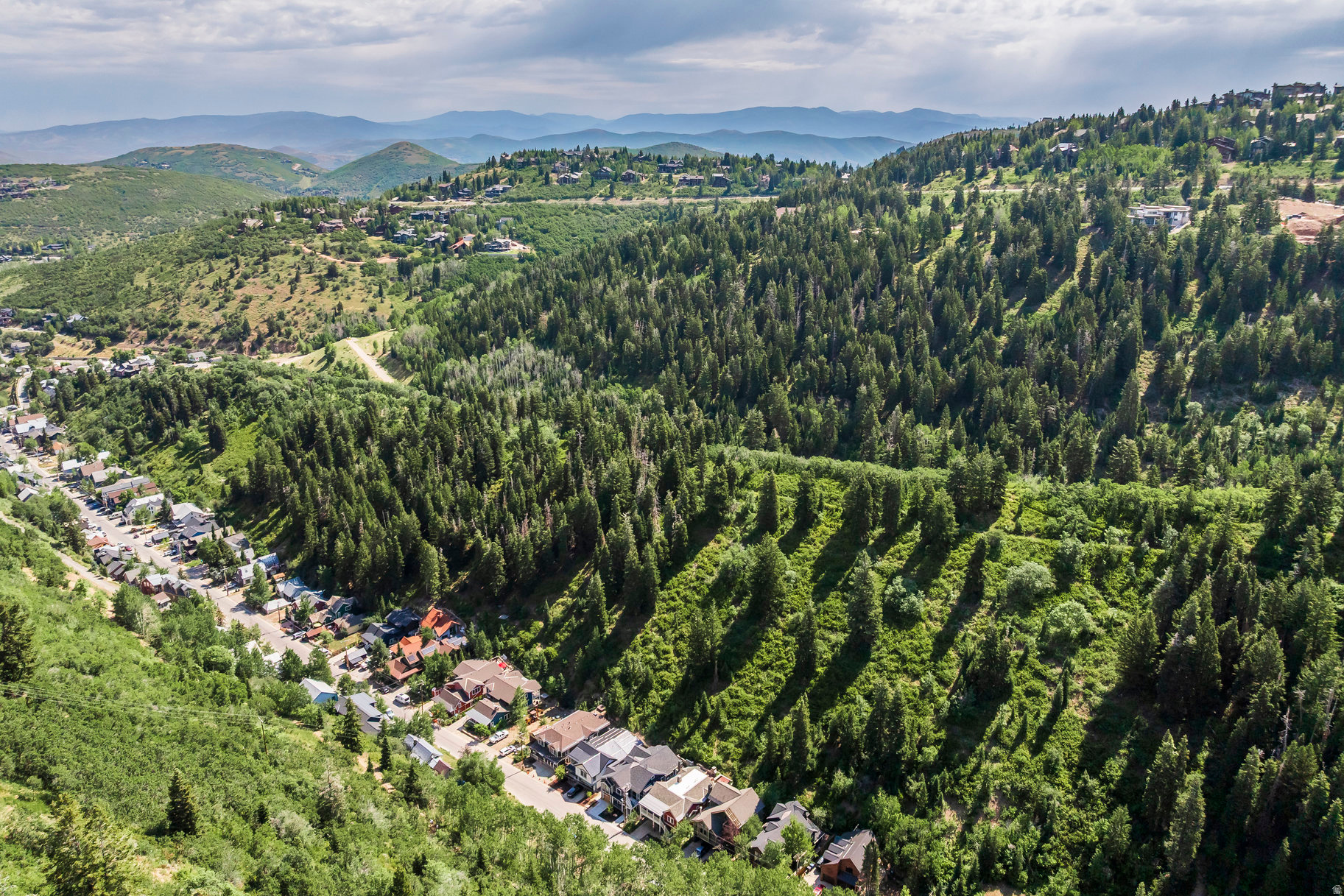 DALY WEST - Residential