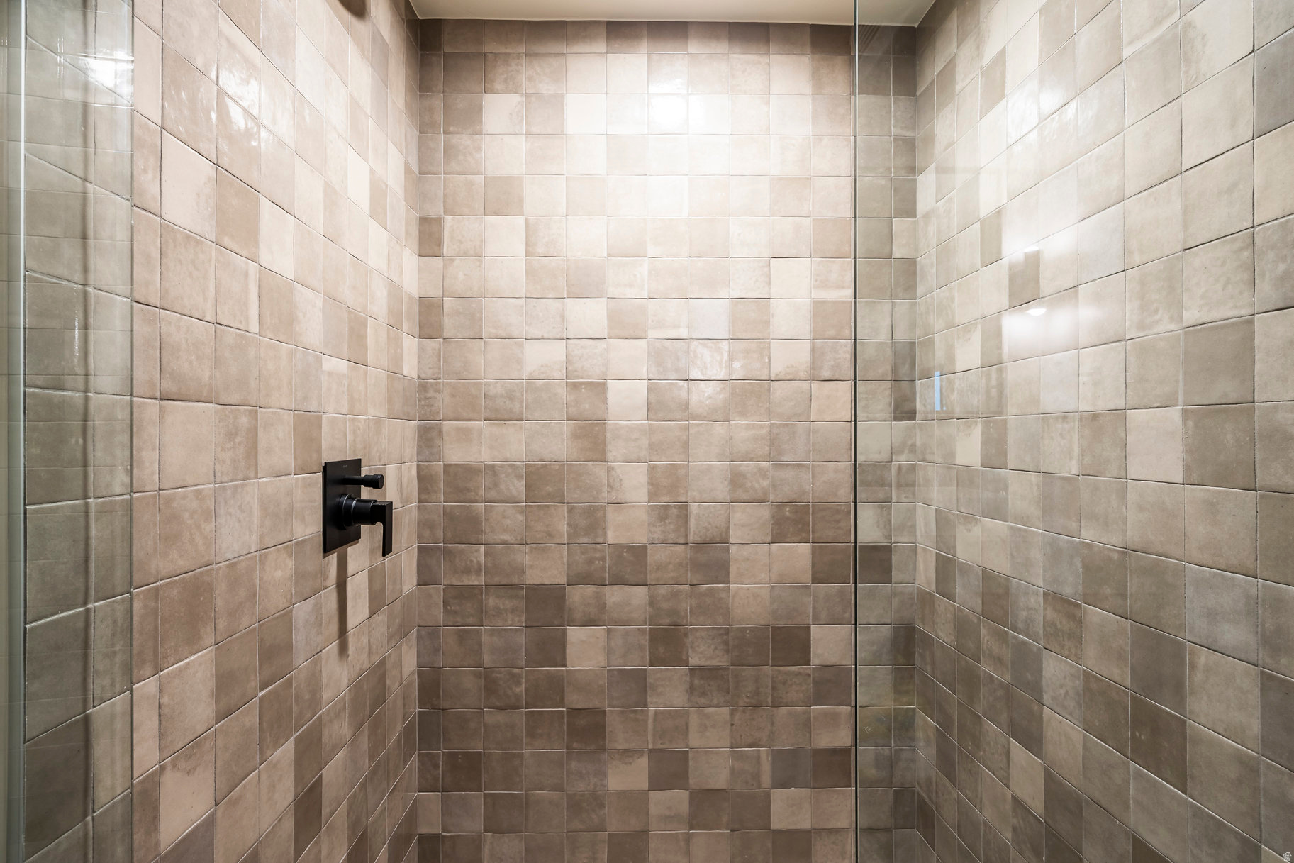 DALY WEST - Residential