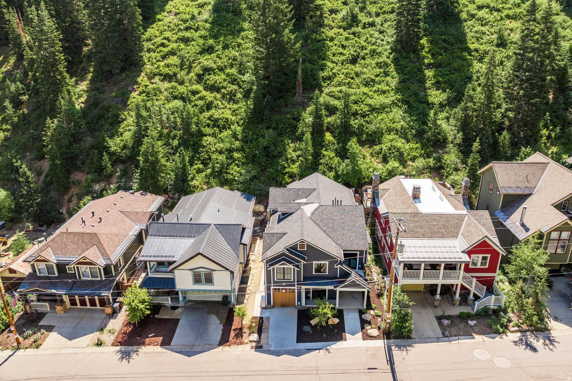 DALY WEST - Residential