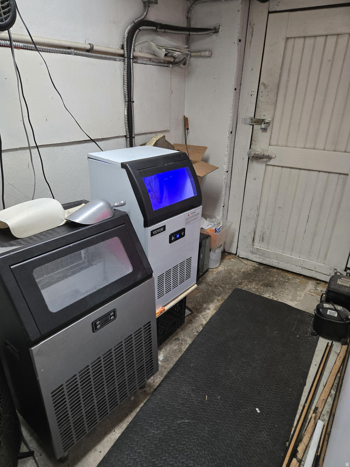 WELLS CLUB - Commercial Sale