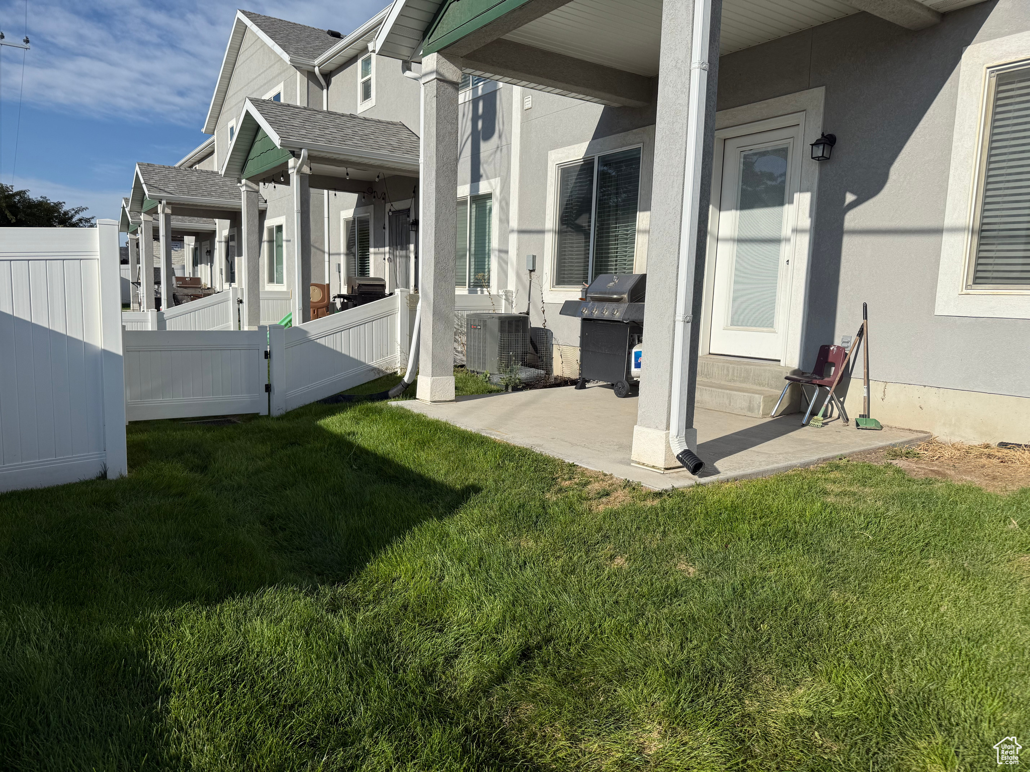 FALCON CORNER TOWNHOME - Residential