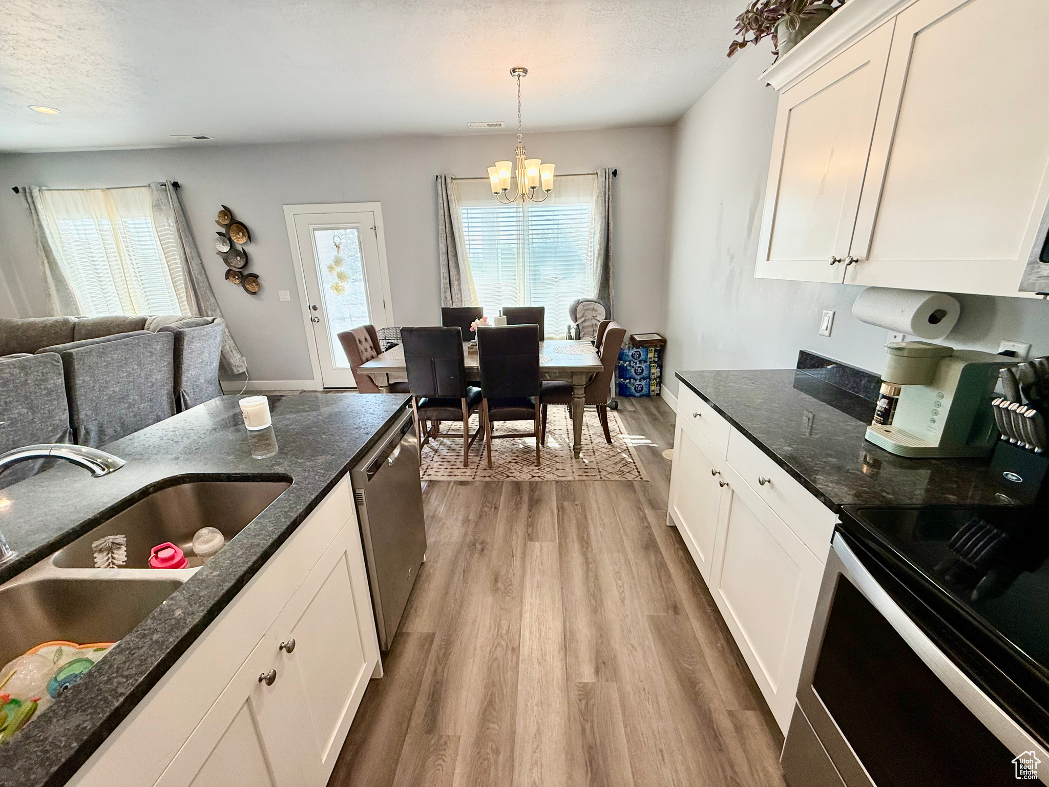 FALCON CORNER TOWNHOME - Residential
