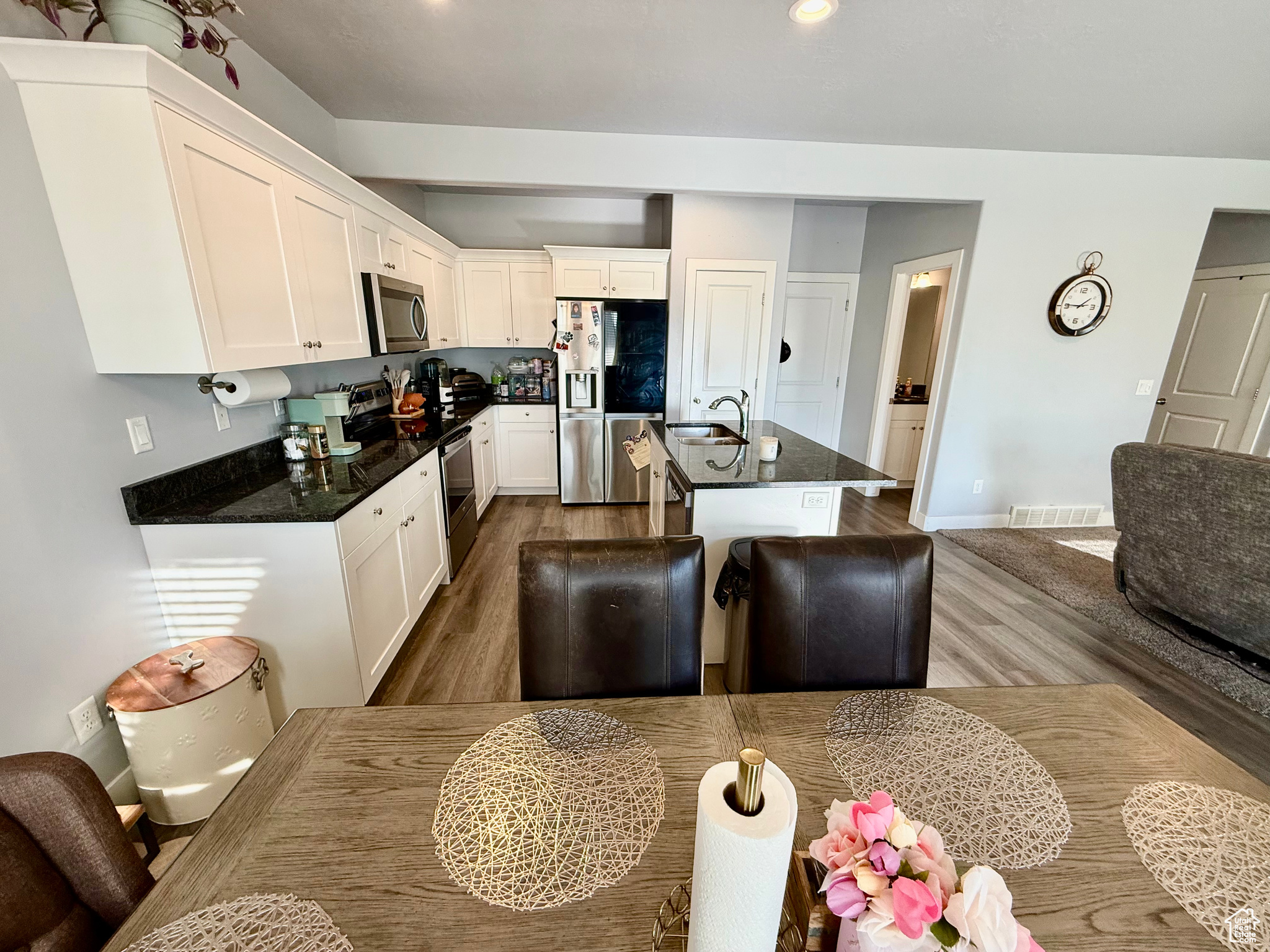 FALCON CORNER TOWNHOME - Residential