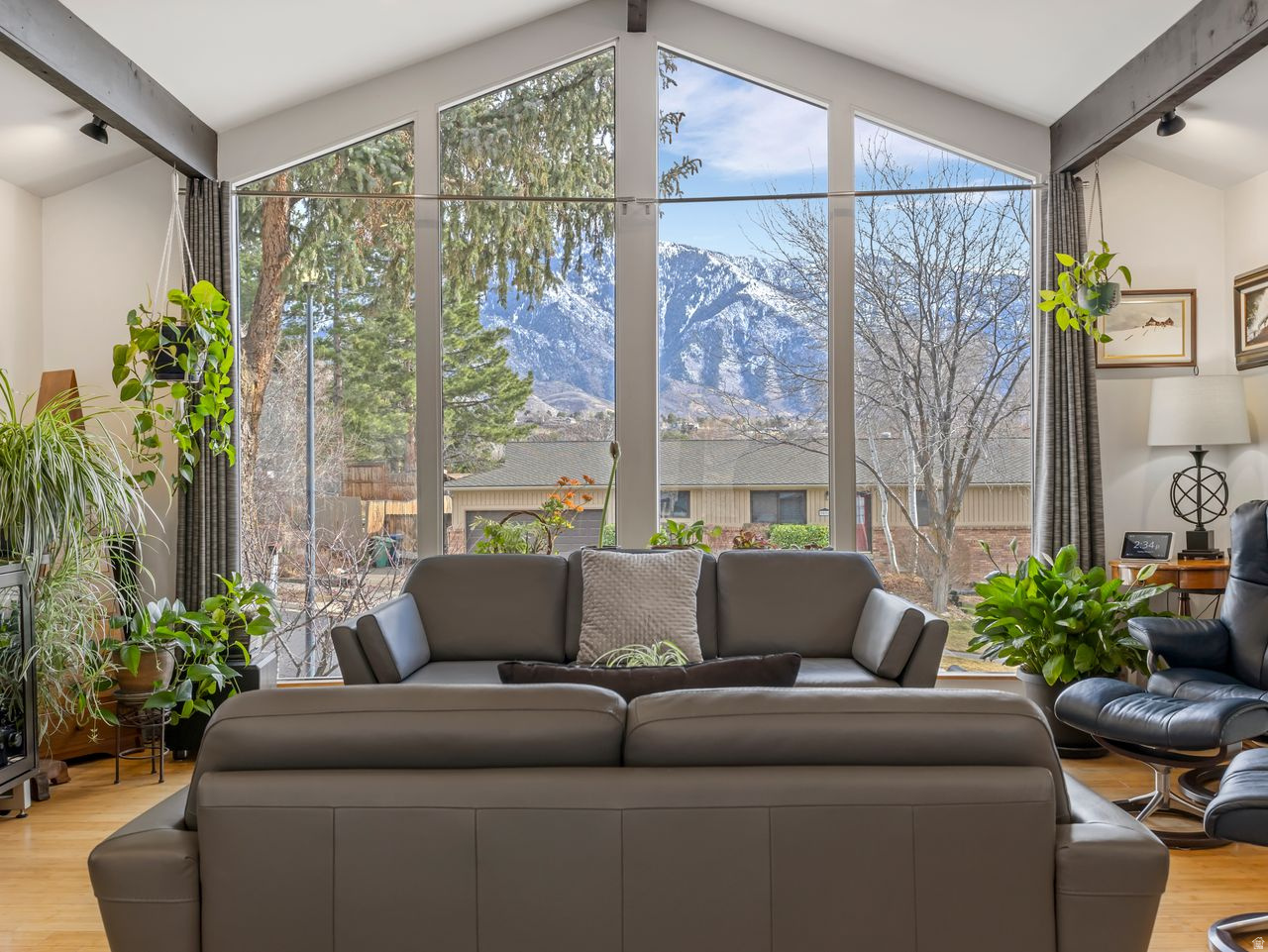 DAYBREAK #3 - Residential