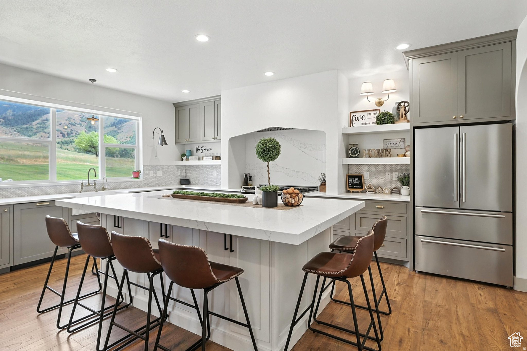 COUNTRY ESTATES SUBDIVISION - Residential