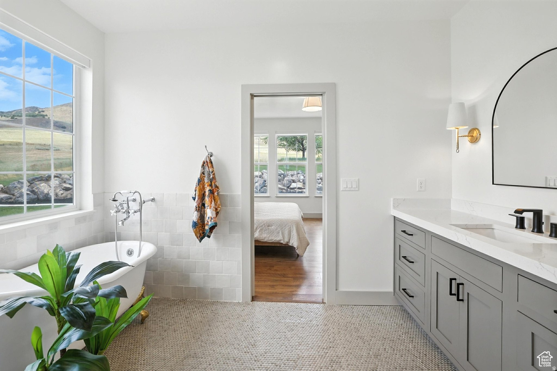 COUNTRY ESTATES SUBDIVISION - Residential