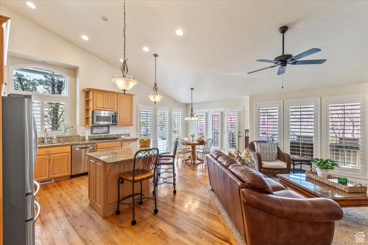 2010 E Rocklin Dr, Sandy, Utah image 6
