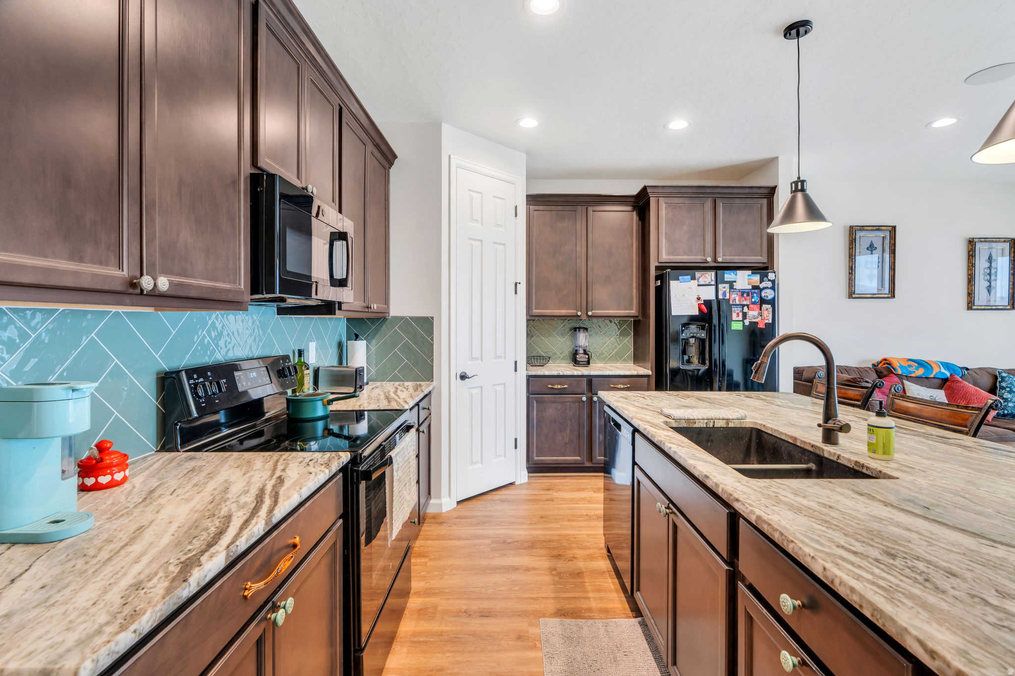 SALEM PARK - Residential