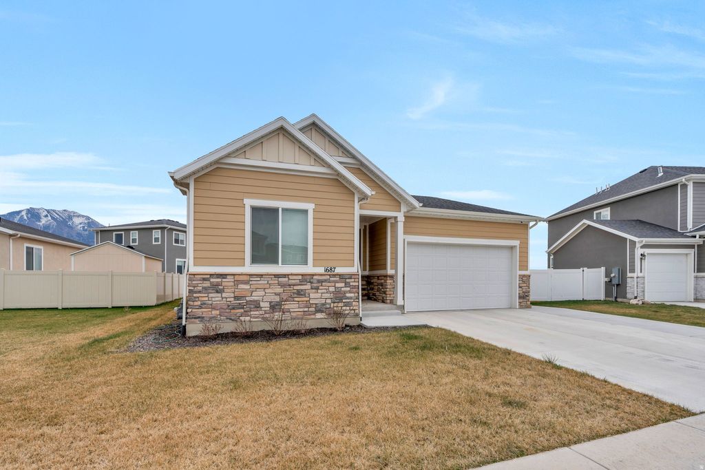 Photo of 1687 N SANDPIPER DR, Salem, UT 84653 (MLS # 2147237)