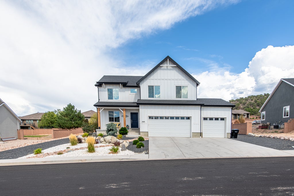 Photo of 3562 W FOUNDATION TRL, Cedar City, UT 84720 (MLS # 2181766)