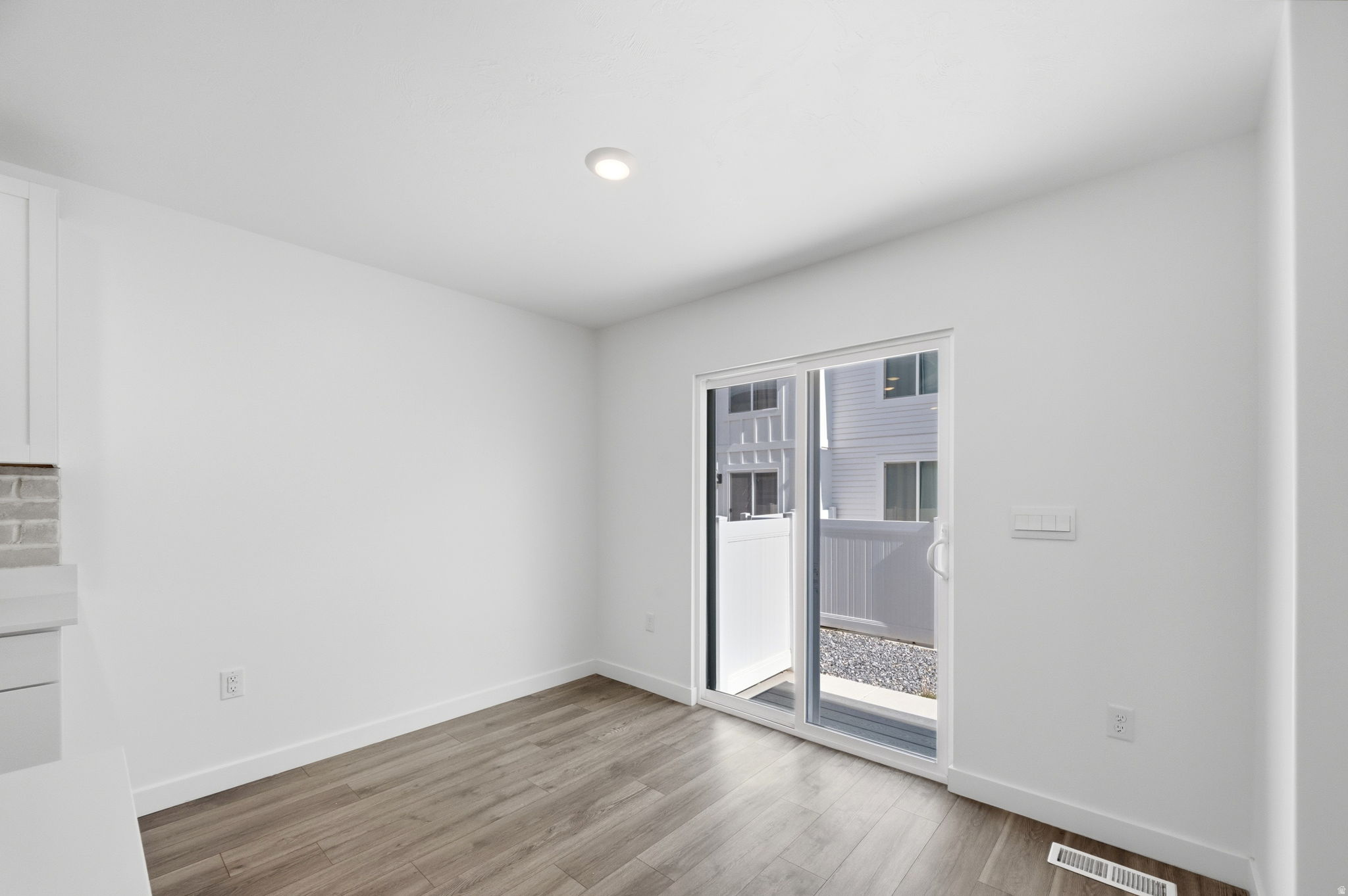 EAGLE POINT - Residential