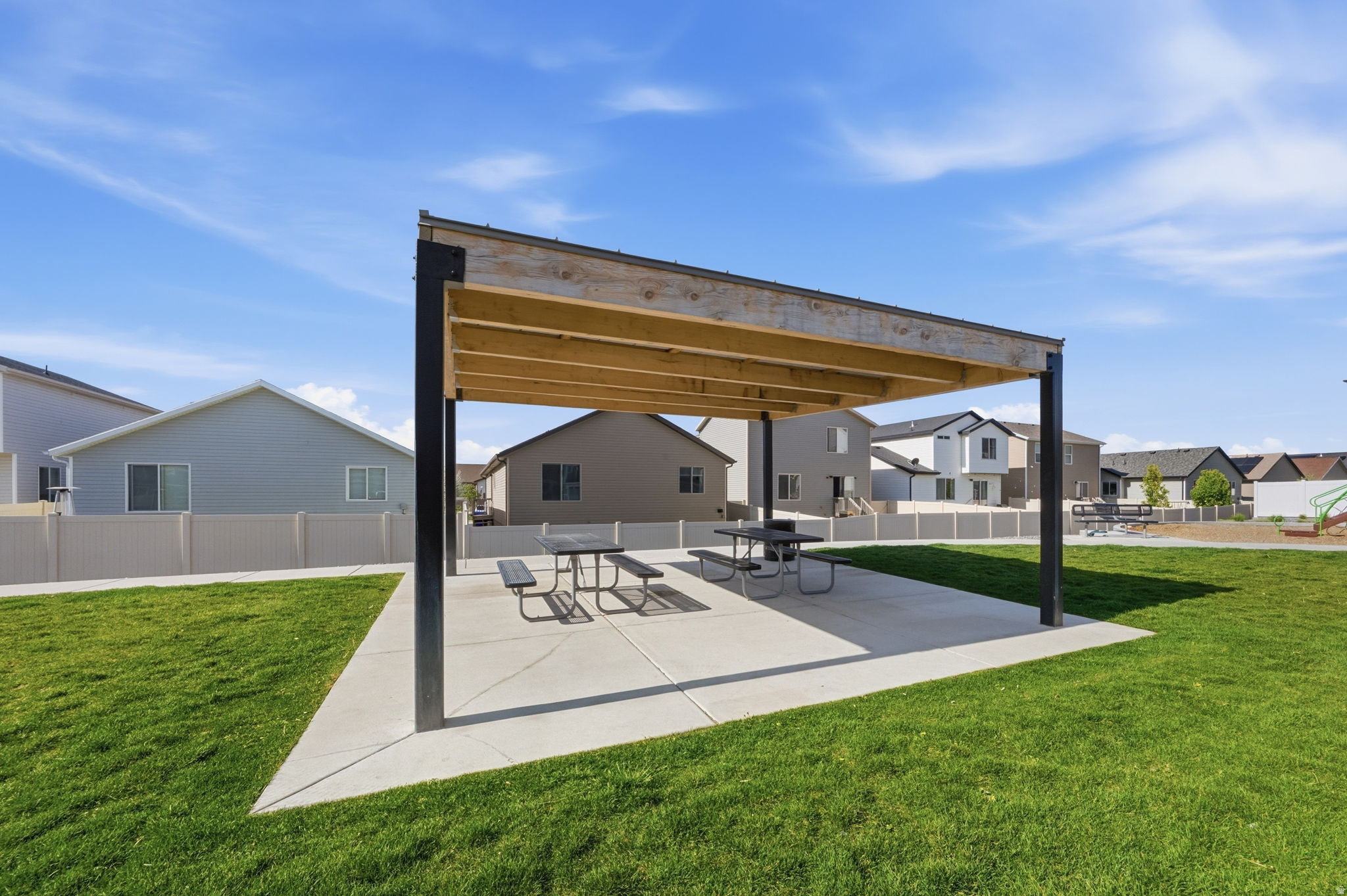 EAGLE POINT - Residential
