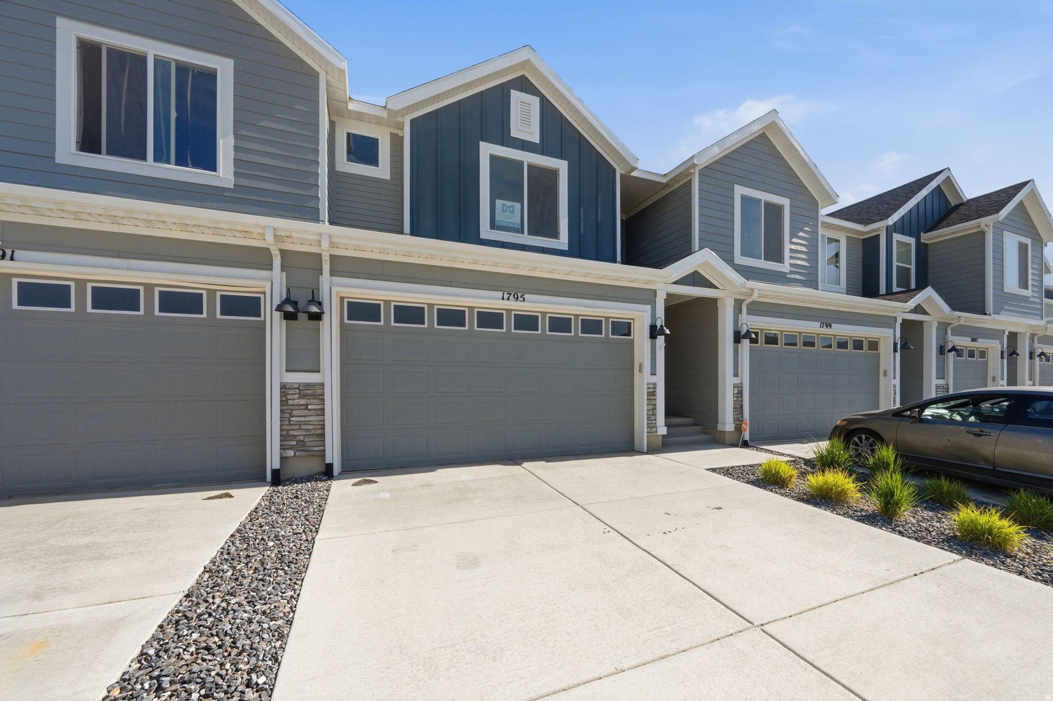 EAGLE POINT - Residential