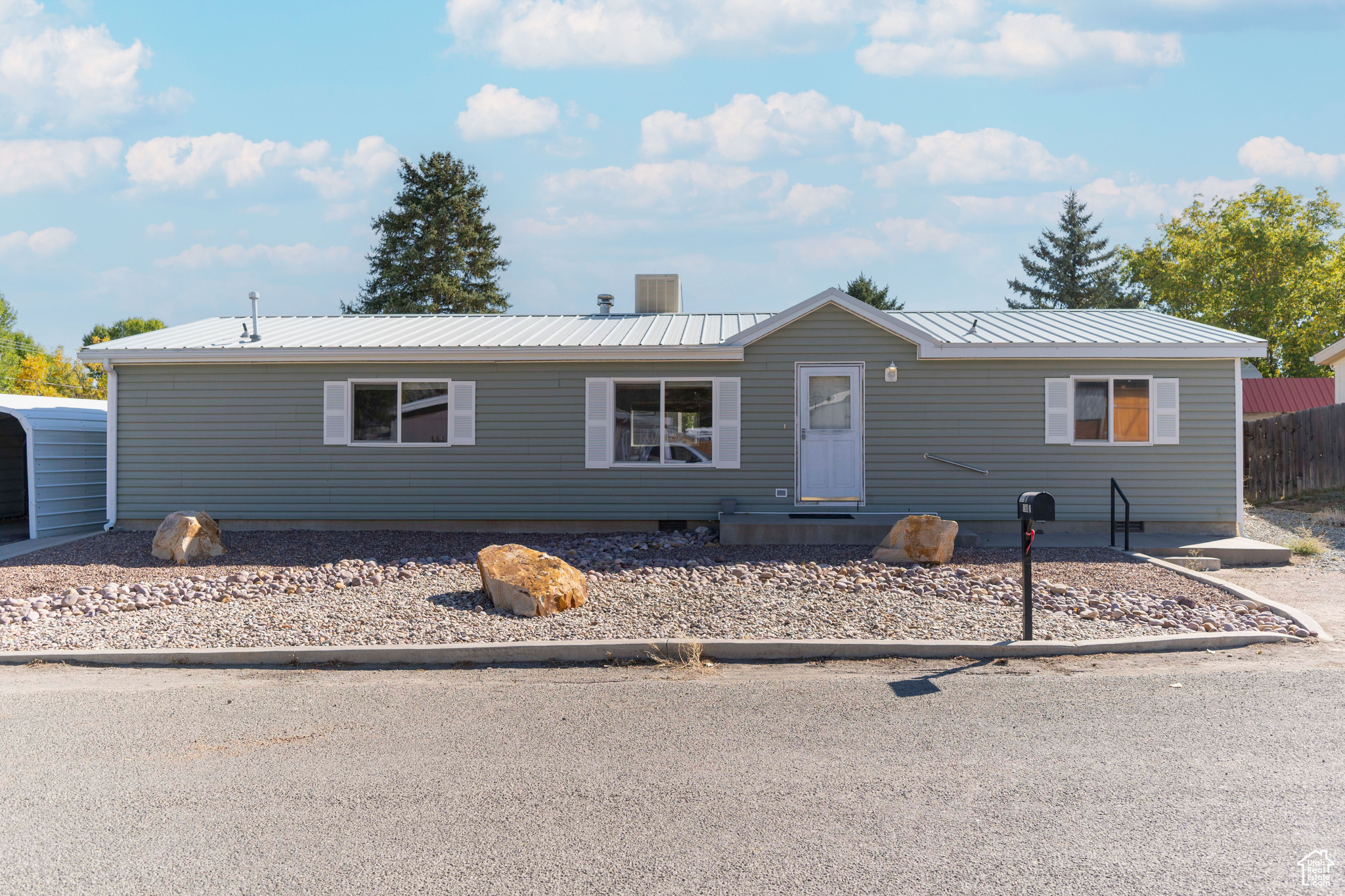 1519 S 1560, Vernal, Utah image 2