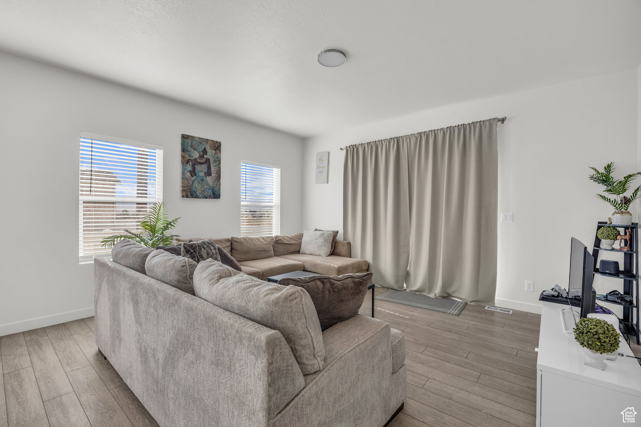 405 W Domain Ln, Grantsville, Utah image 6