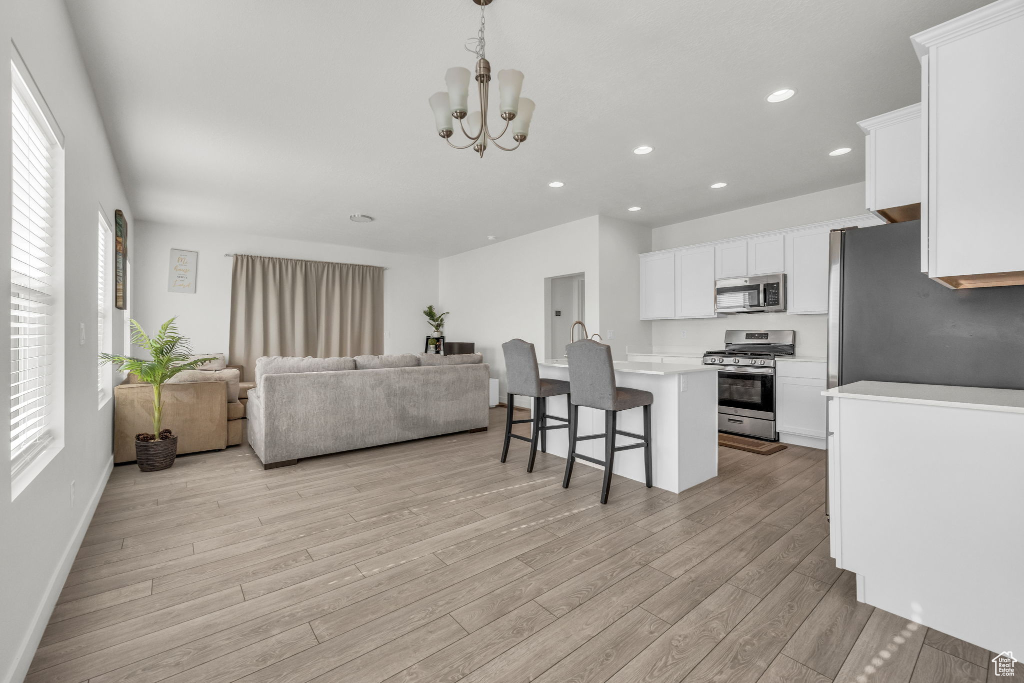 405 W Domain Ln, Grantsville, Utah image 3