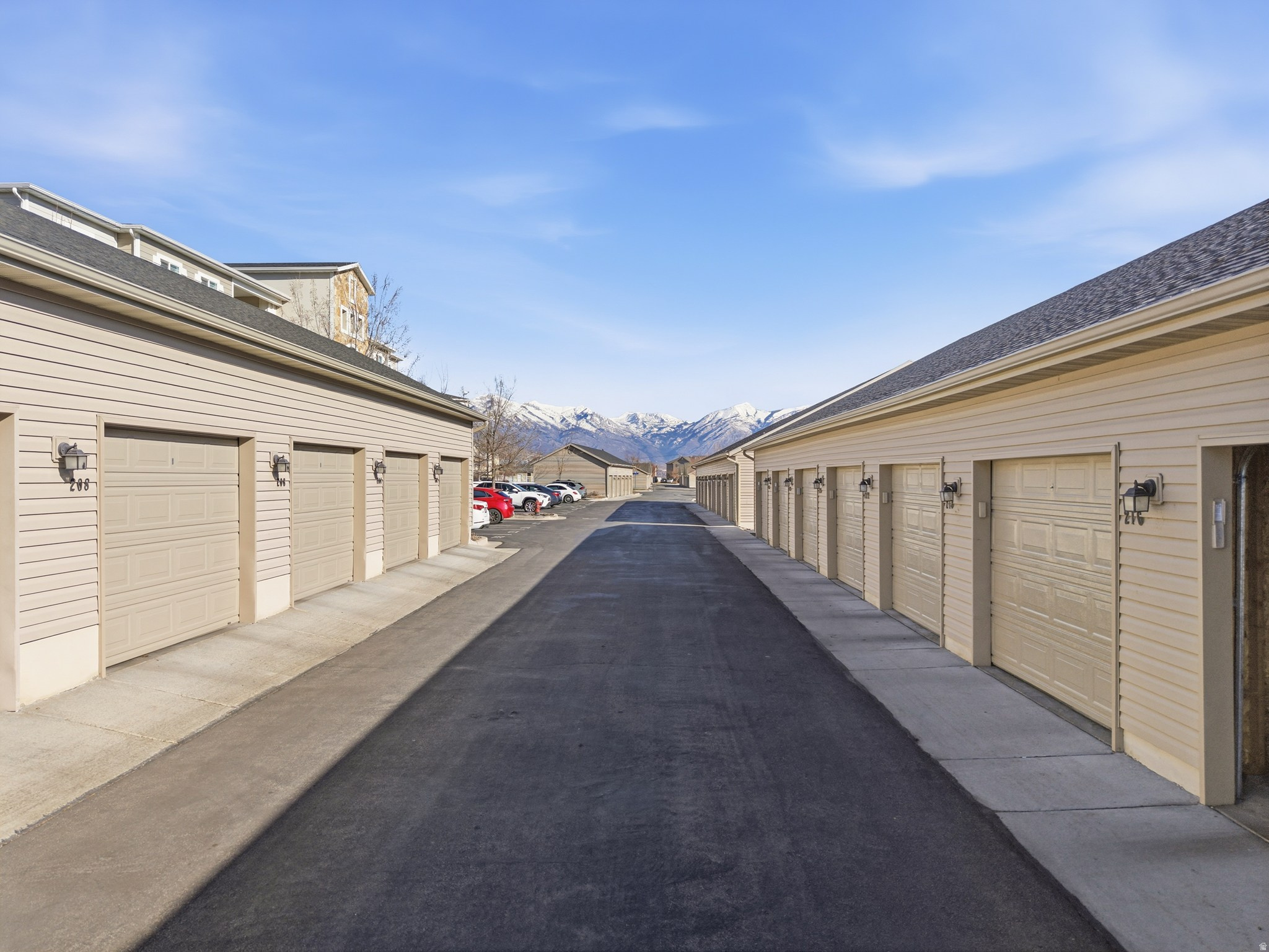 HILLCREST - Residential