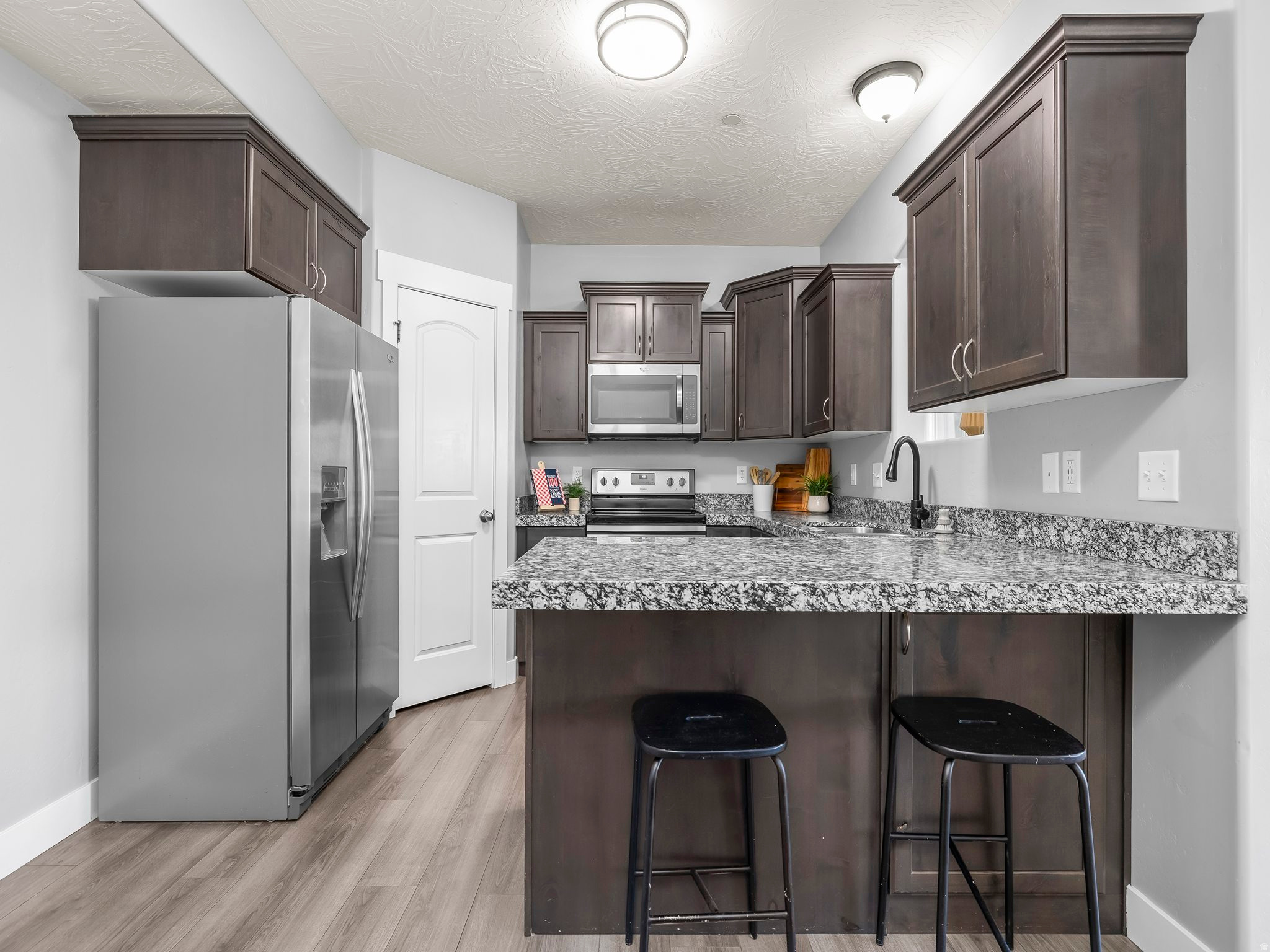 HILLCREST - Residential