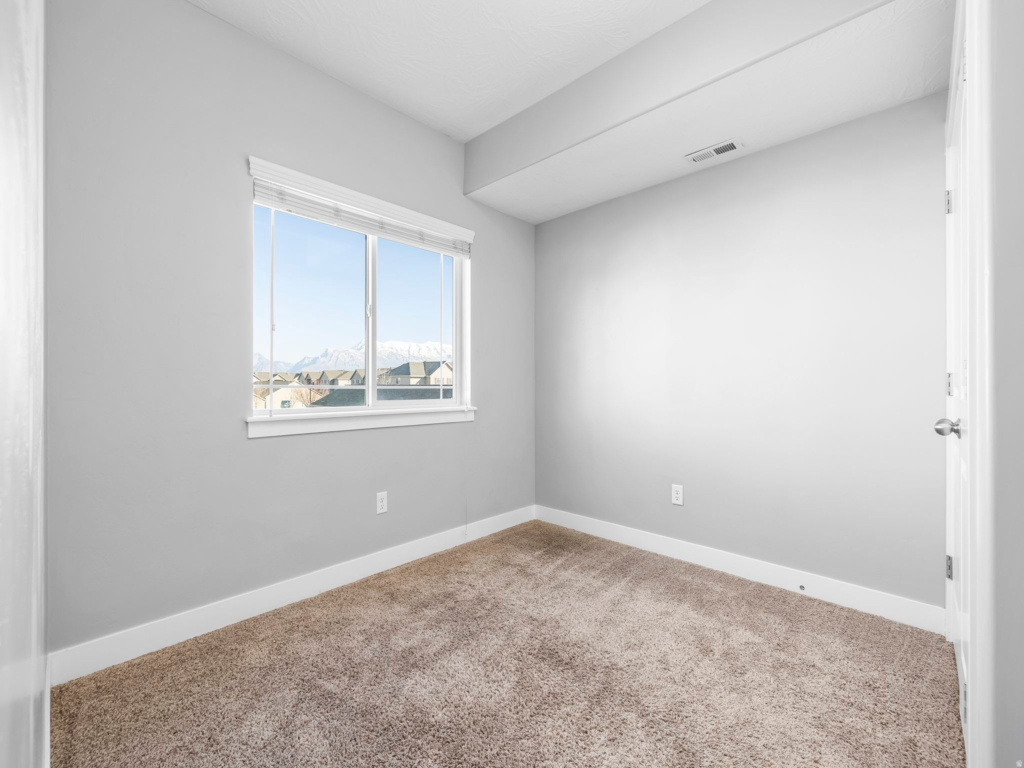 HILLCREST - Residential