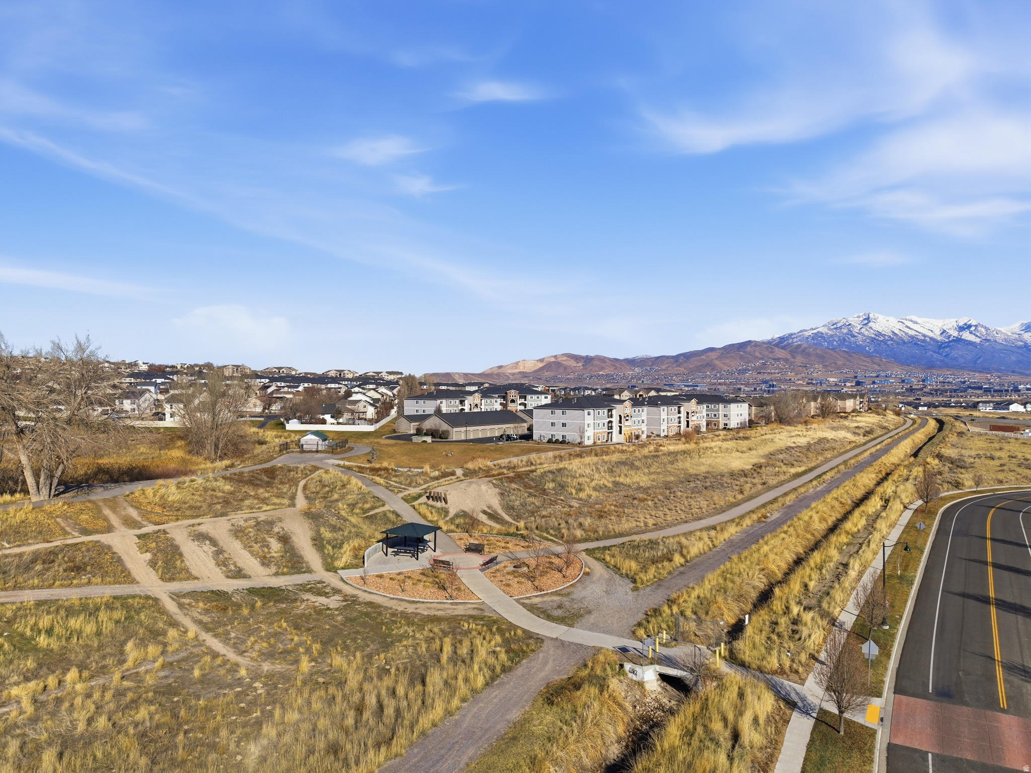 HILLCREST - Residential