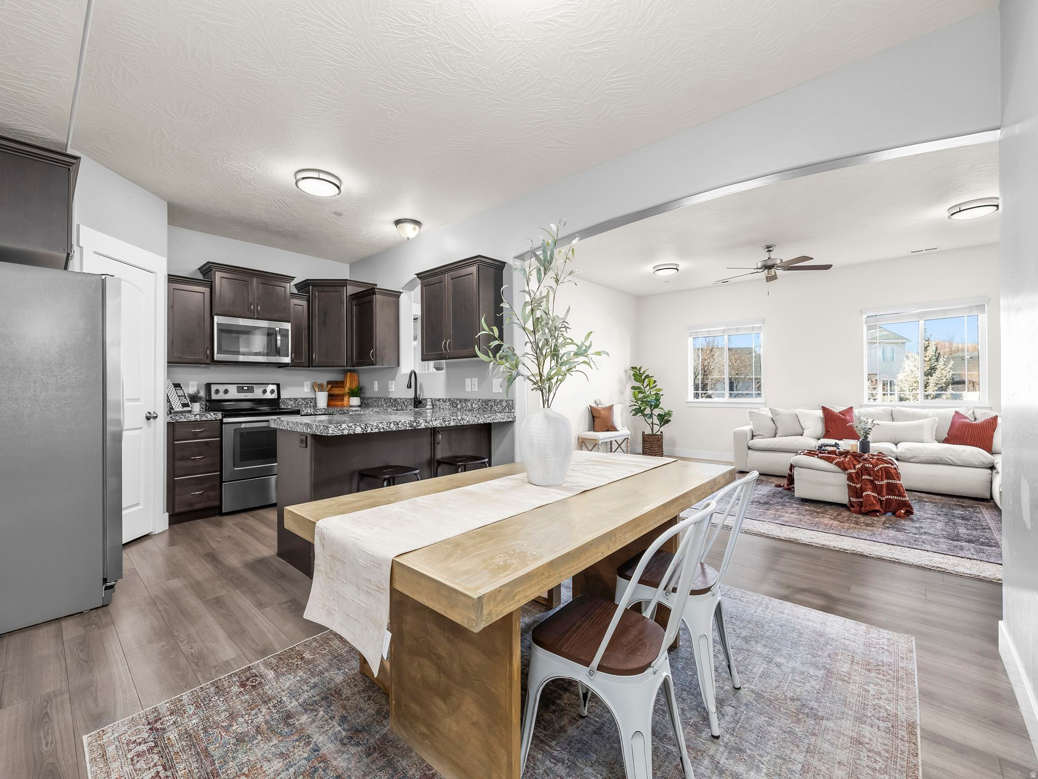 HILLCREST - Residential