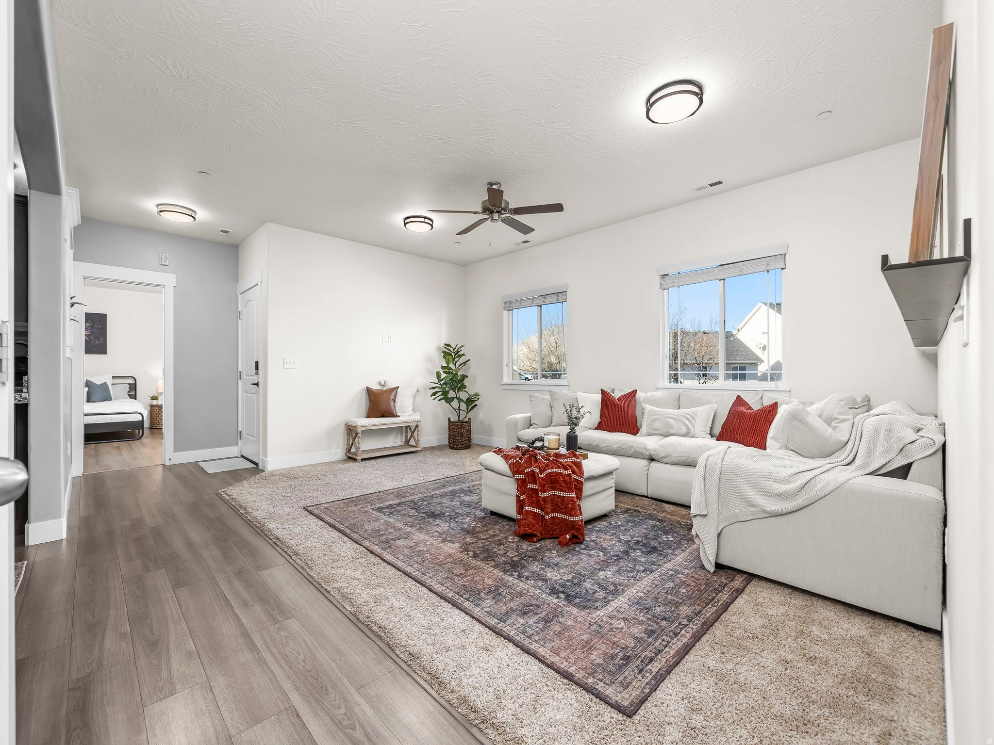 HILLCREST - Residential