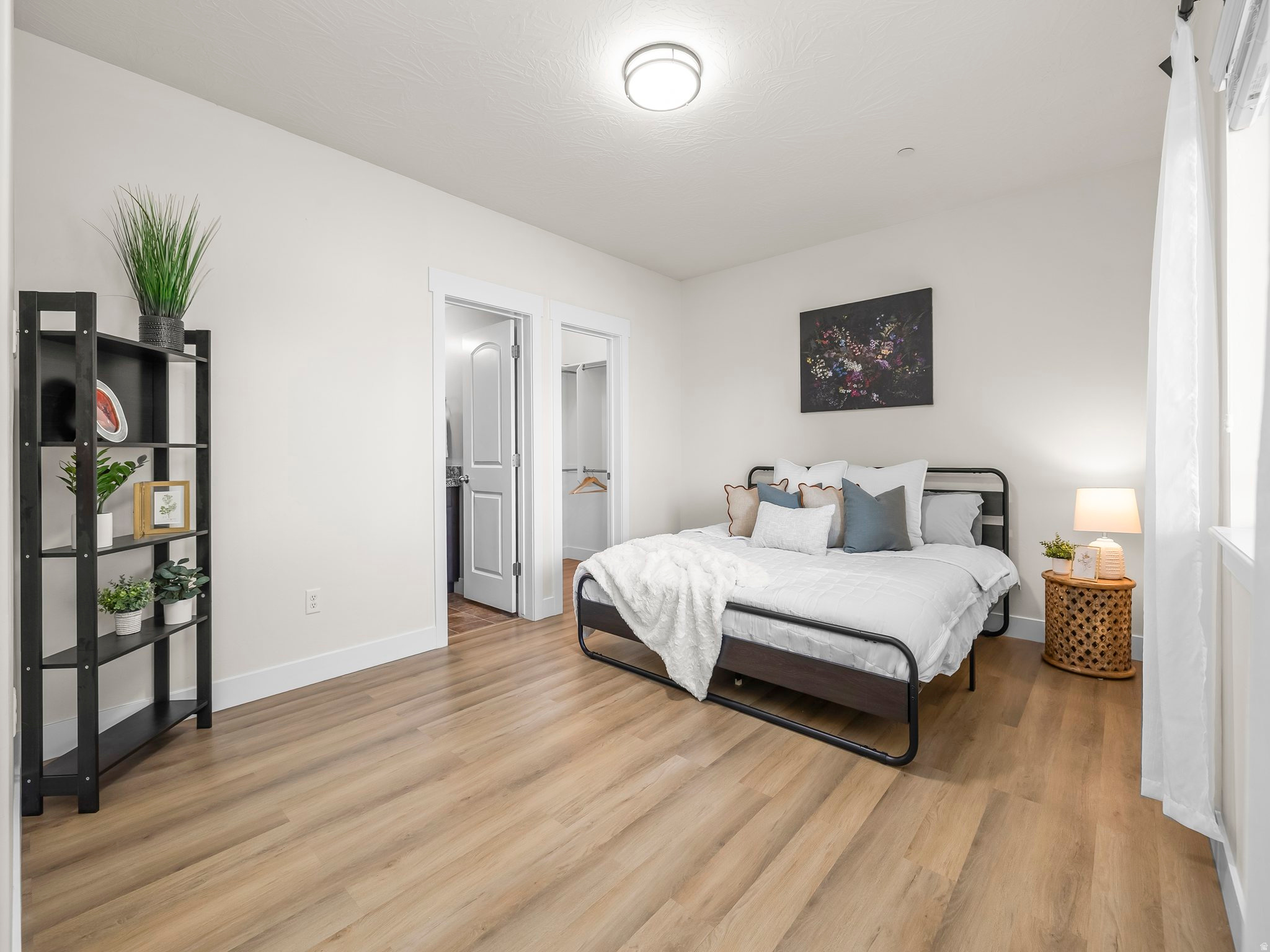 HILLCREST - Residential