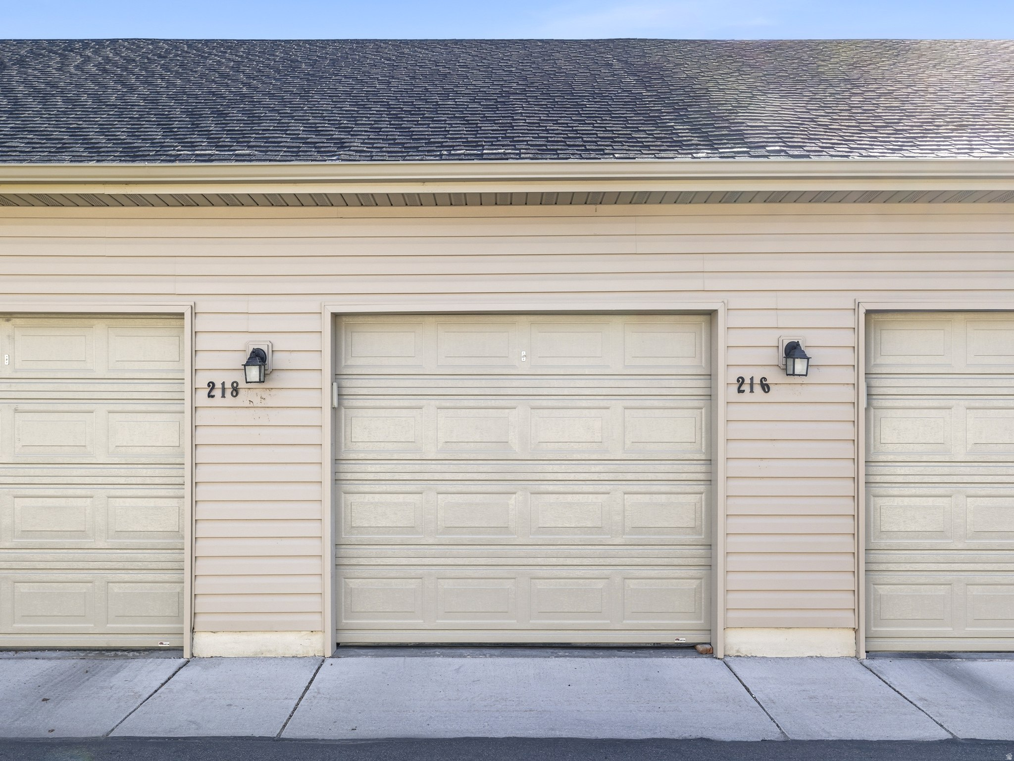 HILLCREST - Residential