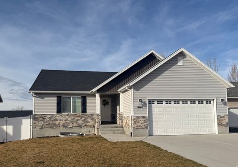 Photo of 664 W 850 N, Tooele, UT 84074 (MLS # 2141831)