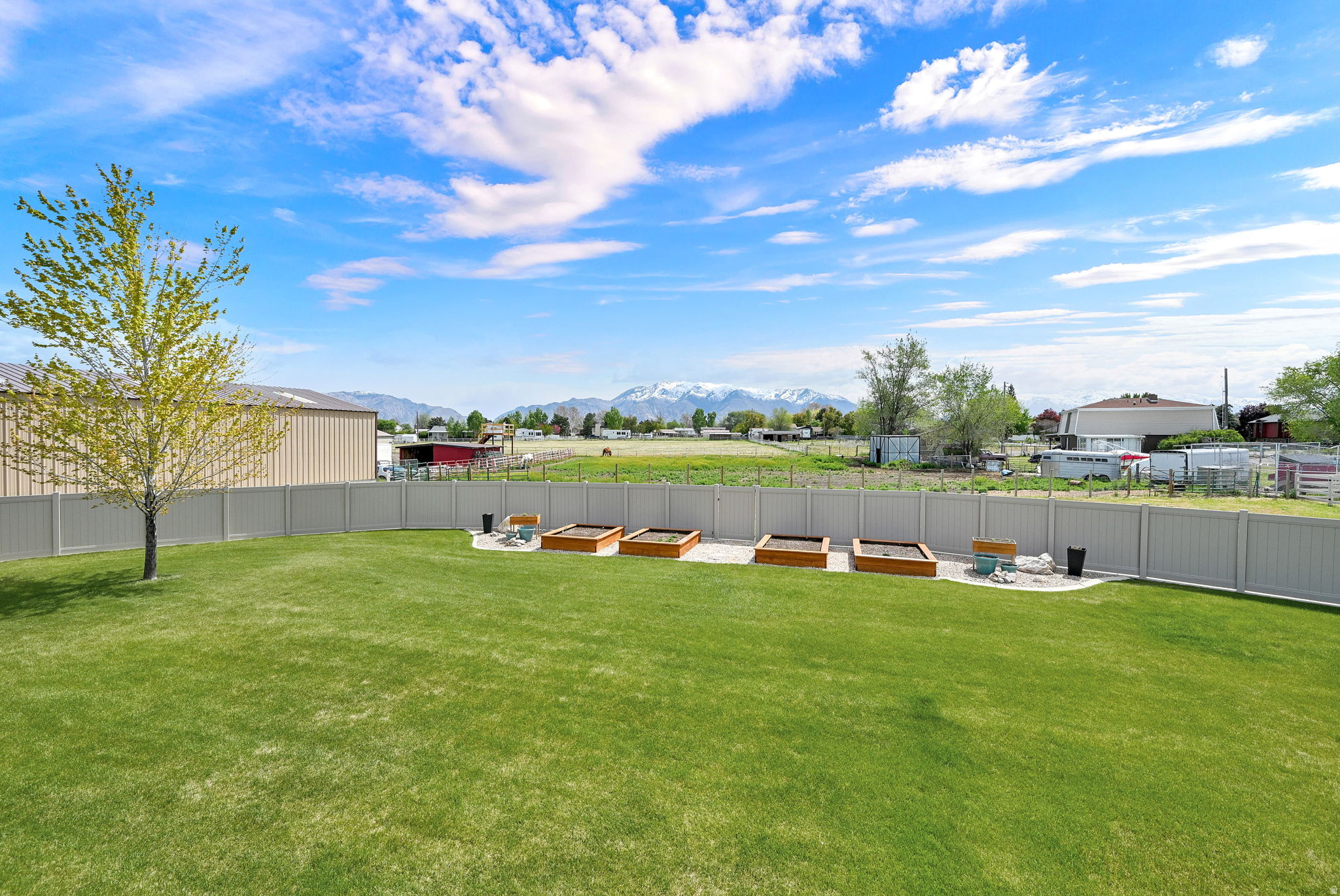 HONEY ACRES - Residential