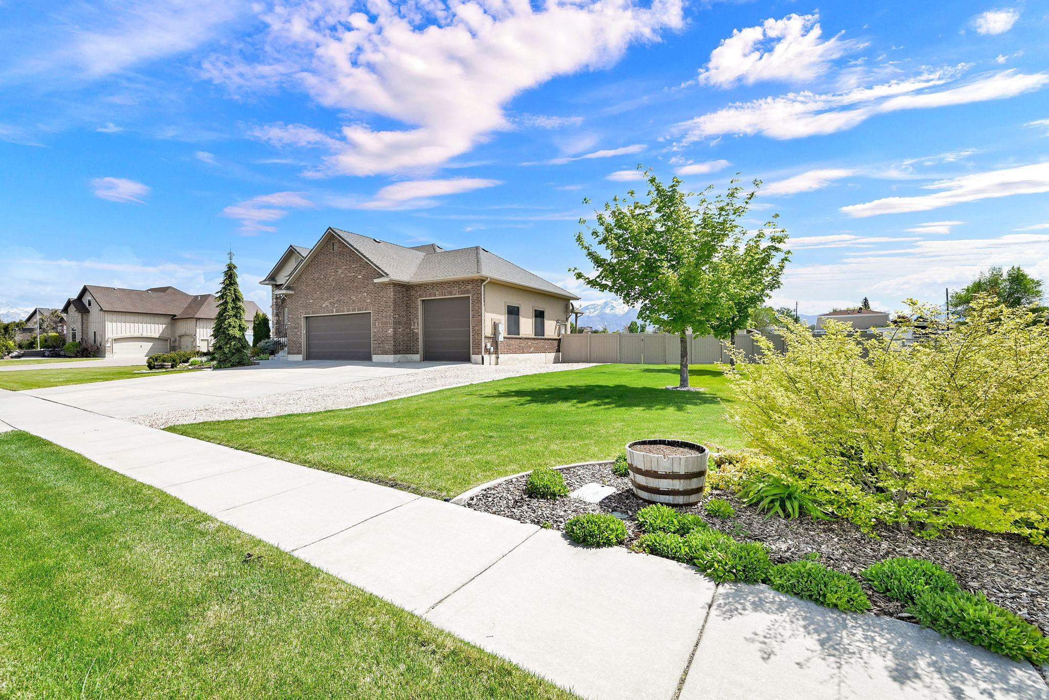 HONEY ACRES - Residential