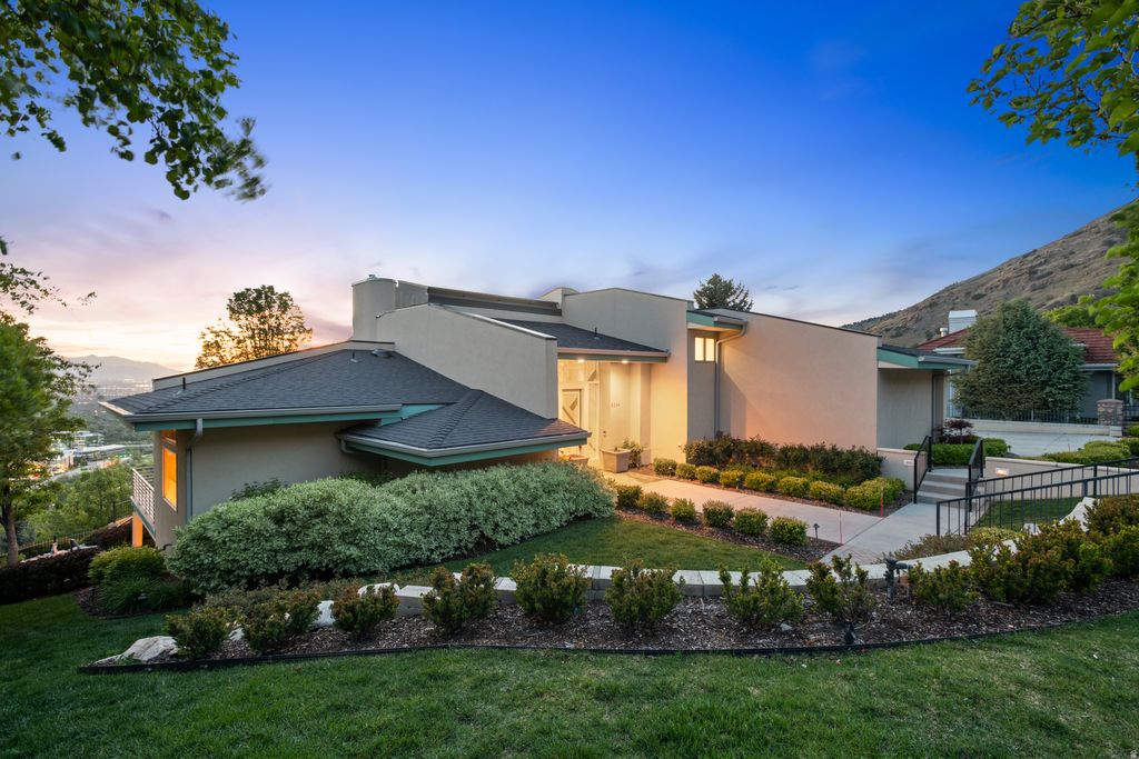 Photo of 6394 S CANYON COVE DR, Holladay, UT 84121 (MLS # 2157711)