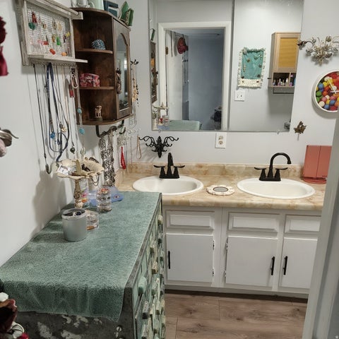 Tiny photo for 85 E 100 N, Redmond, UT 84652 (MLS # 2171245)