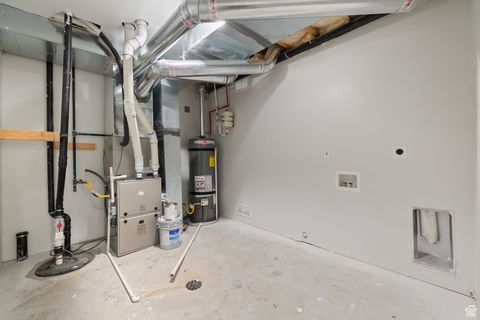 Tiny photo for 387 N 300 E, Payson, UT 84651 (MLS # 2088132)