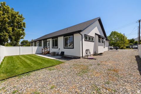 Tiny photo for 387 N 300 E, Payson, UT 84651 (MLS # 2088132)