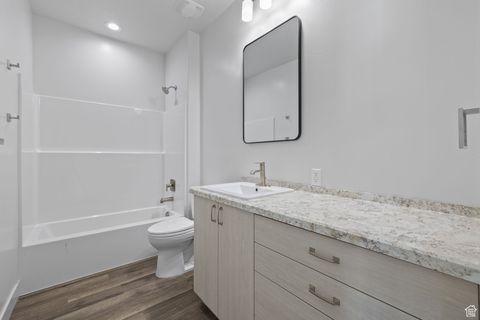 Tiny photo for 387 N 300 E, Payson, UT 84651 (MLS # 2088132)