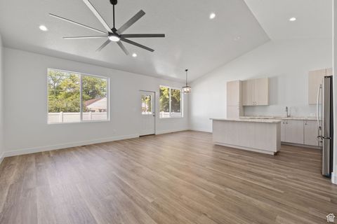 Tiny photo for 387 N 300 E, Payson, UT 84651 (MLS # 2088132)