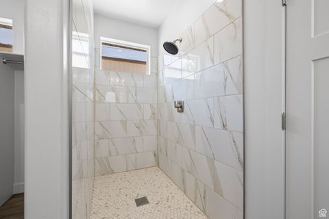 Tiny photo for 387 N 300 E, Payson, UT 84651 (MLS # 2088132)