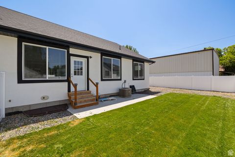 Tiny photo for 387 N 300 E, Payson, UT 84651 (MLS # 2088132)