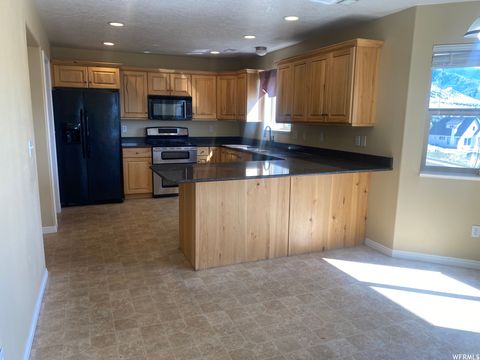 Tiny photo for 83 CANTERBURY CIR, Logan, UT 84321 (MLS # 2147754)