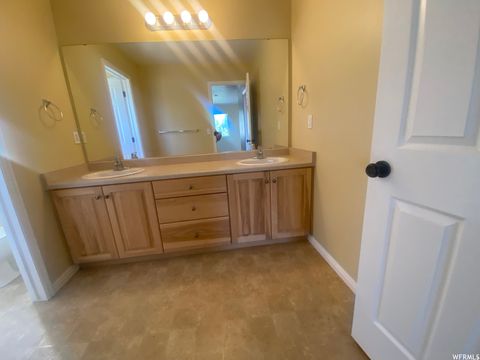 Tiny photo for 83 CANTERBURY CIR, Logan, UT 84321 (MLS # 2147754)